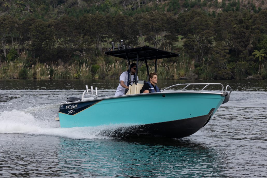 FC Boats | FC 535 Centre Console – Fin Chaser
