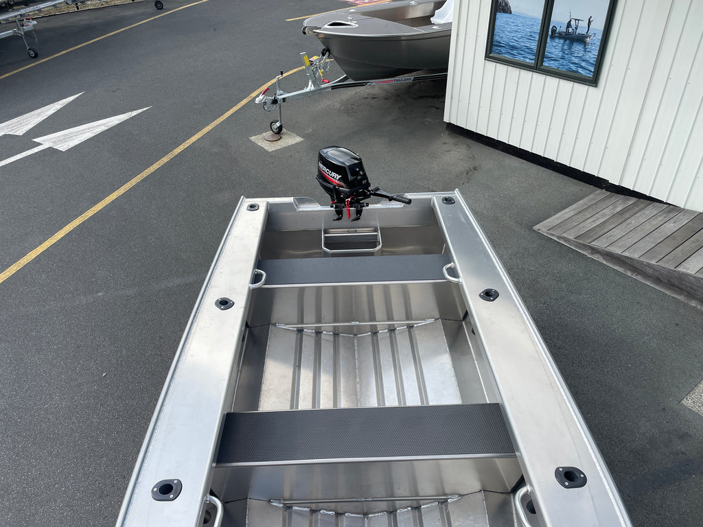 Fin Chaser 385T
