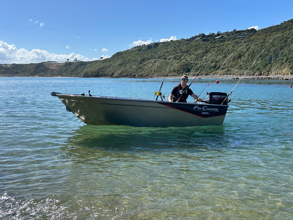 Fin Chaser 385T