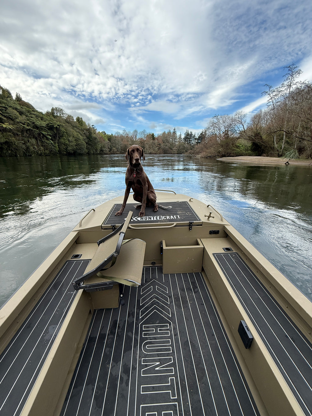2023 Hunter Hunter Craft Pioneer 420 Brand New Motor!
