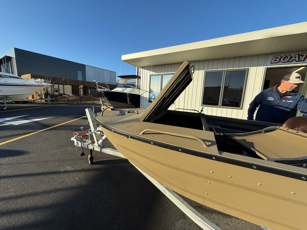 2023 Hunter Hunter Craft Pioneer 420 Brand New Motor!