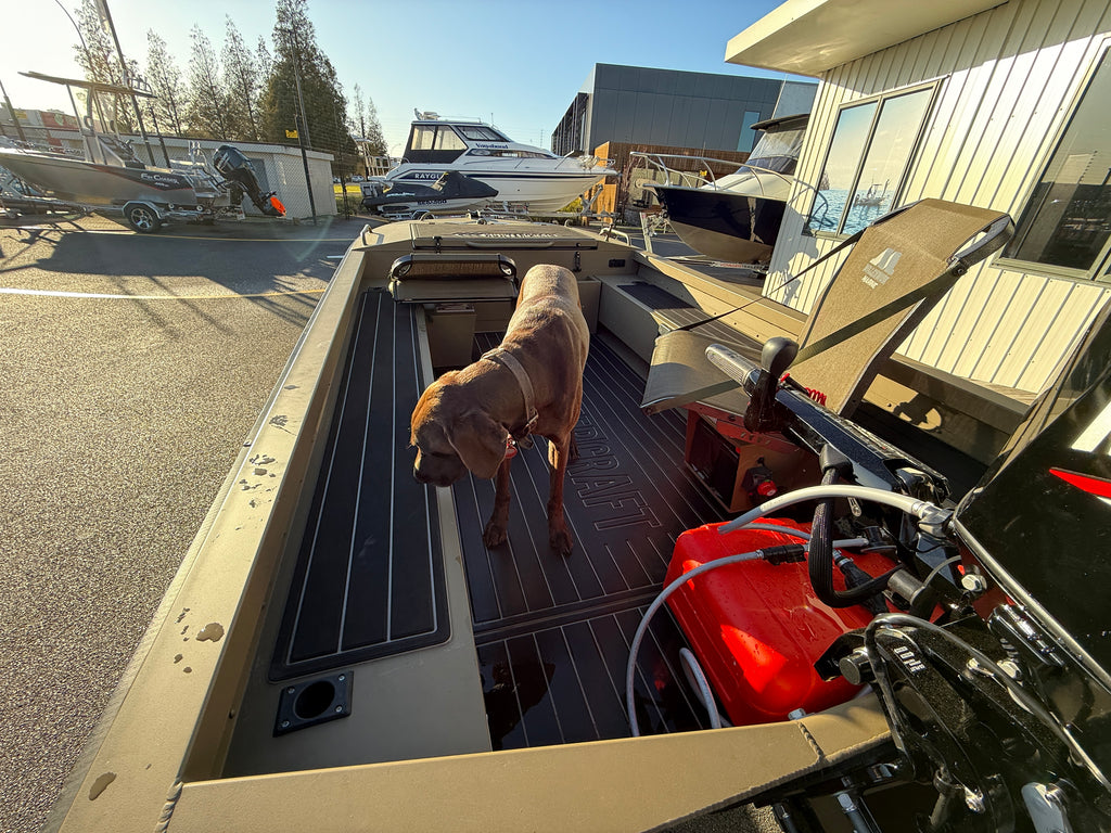 2023 Hunter Hunter Craft Pioneer 420 Brand New Motor!