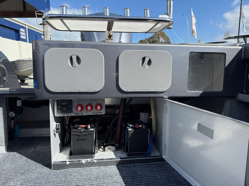 2015 Southern 726 2021 Balex self loading Trailer!