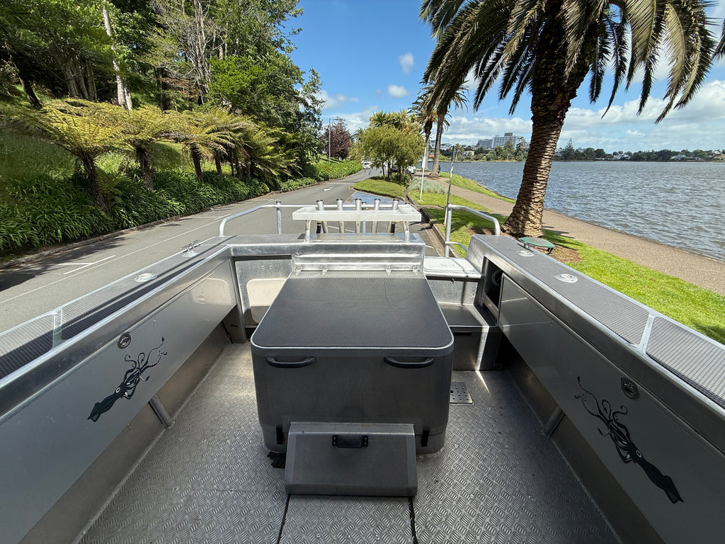 2000 Scorpion 850 2011 260hp Yanmar 3.0D