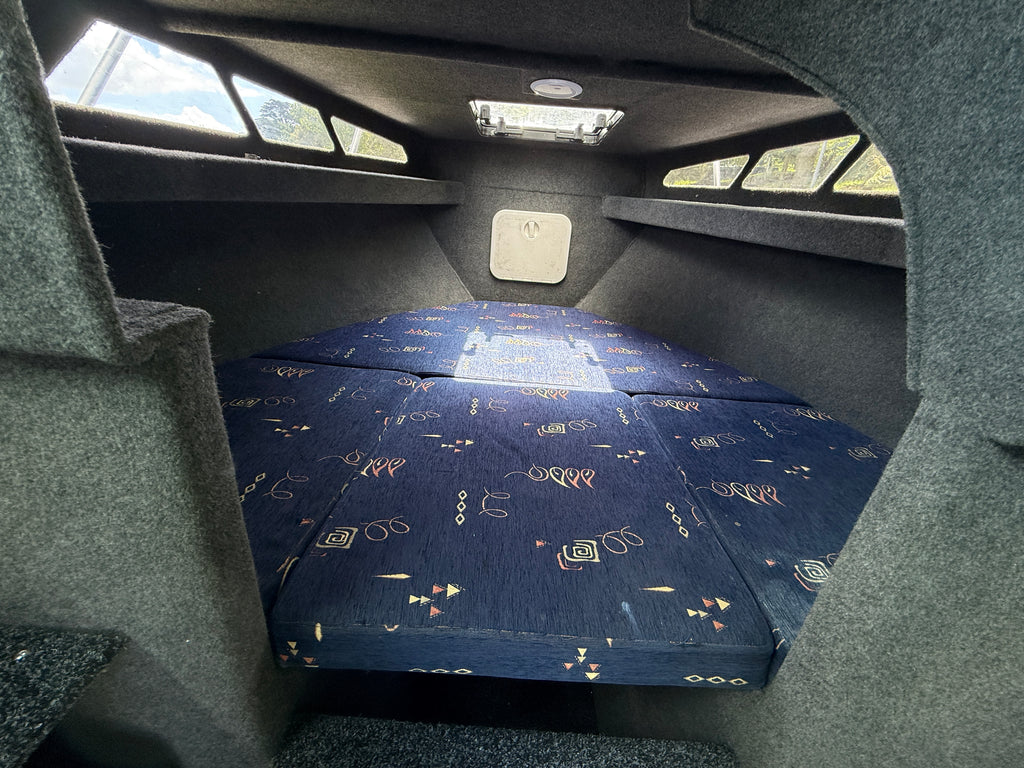 2000 Scorpion 850 2011 260hp Yanmar 3.0D