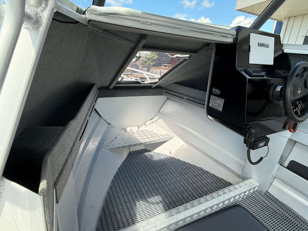 2020 Surtees 5.5 Hard Top - Low Hours!