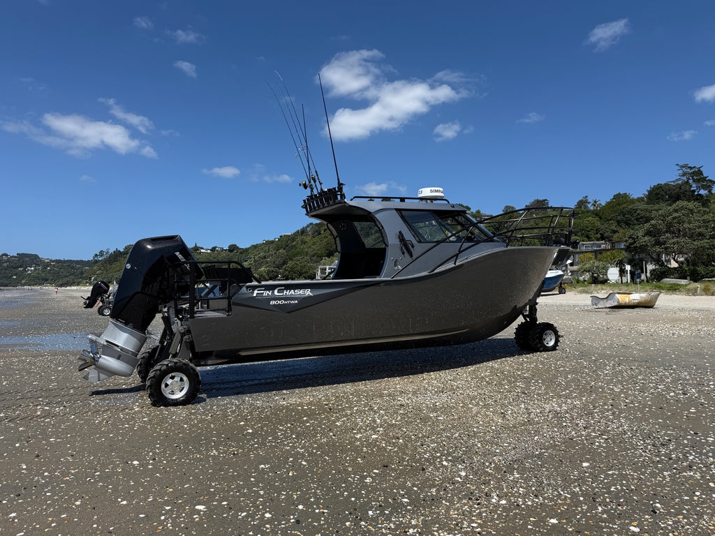 Fin Chaser Boats 800 HT Walk Around Amphibious