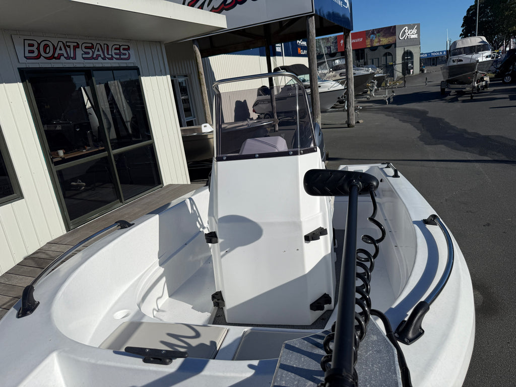2024 Smartwave 420 Center Console