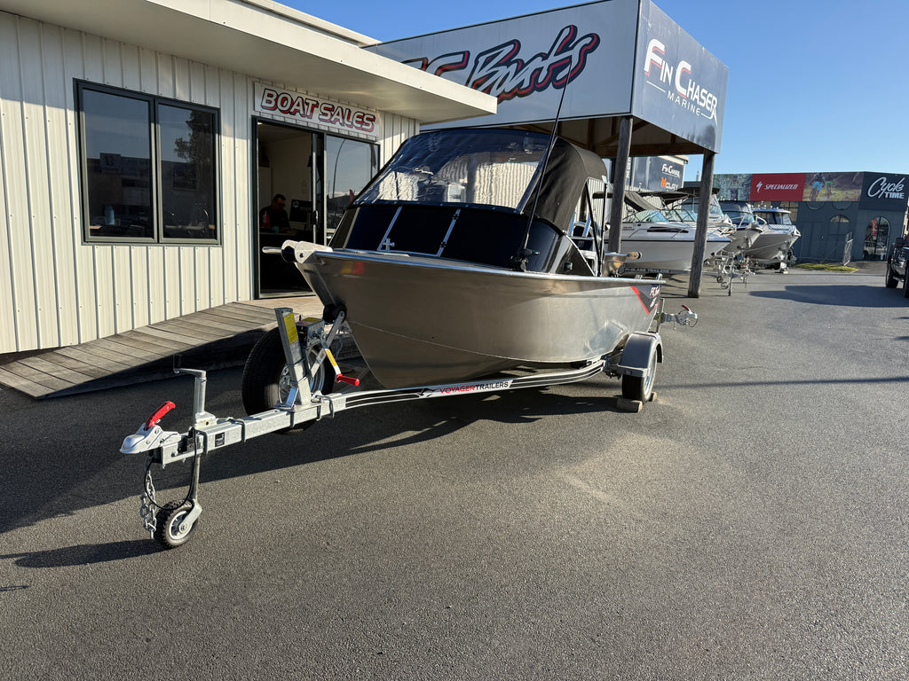 2023 Fin Chaser 465R