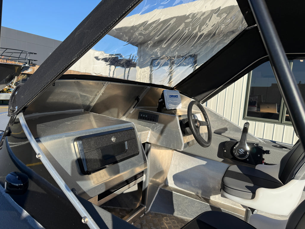 2023 Fin Chaser 465R