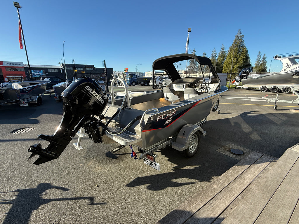 2023 Fin Chaser 465R