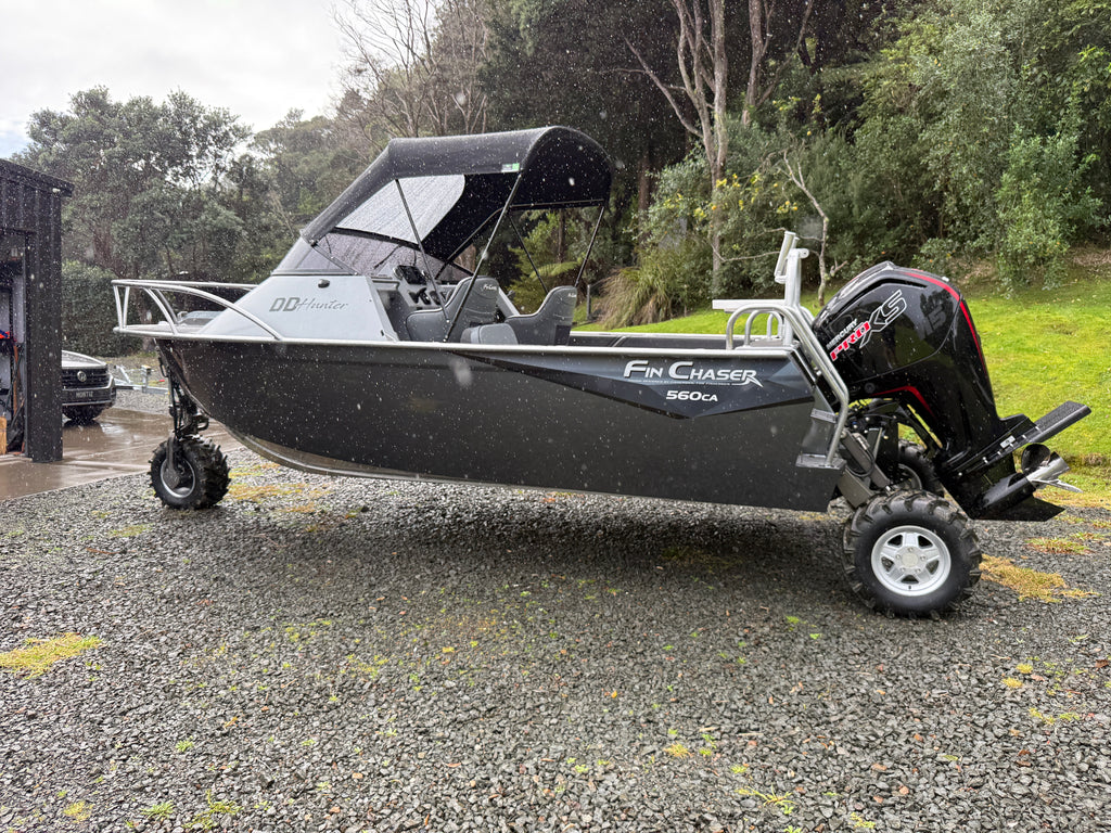 Fin Chaser 560 Cuddy Cabin Amphibious