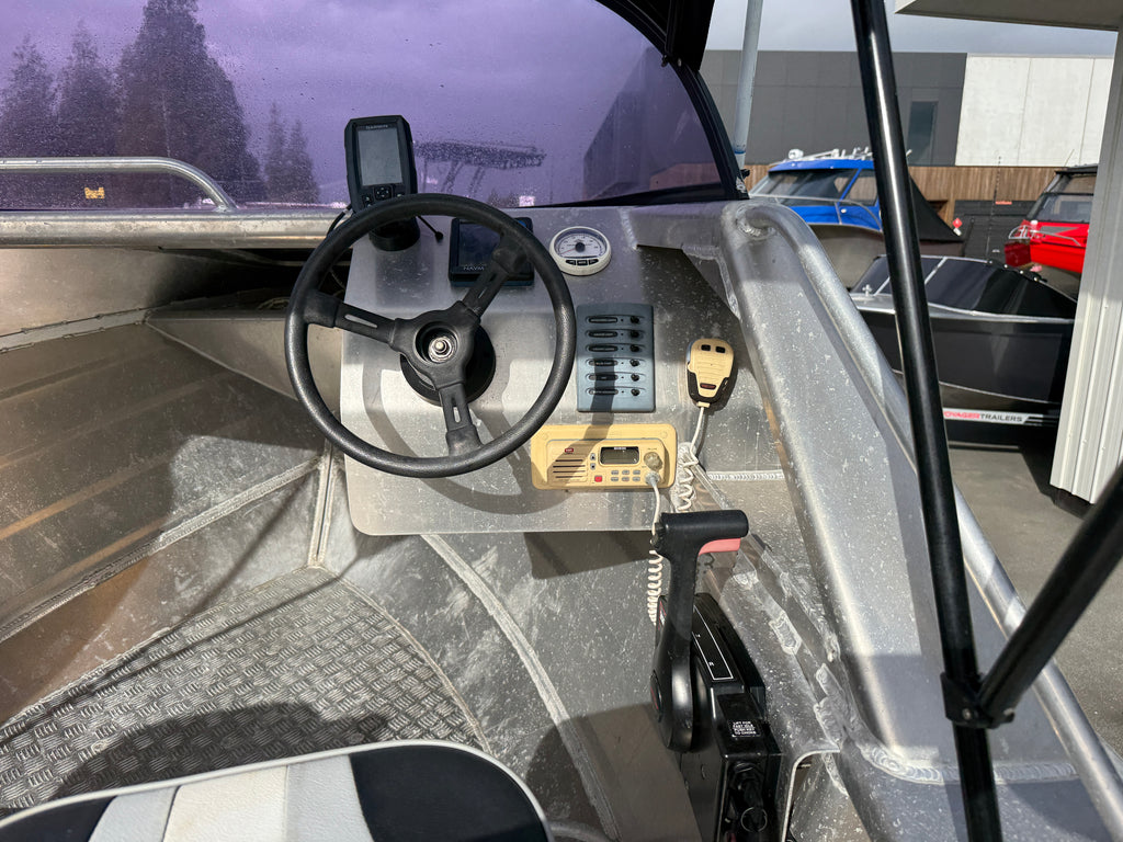 2007 Scorpion 470