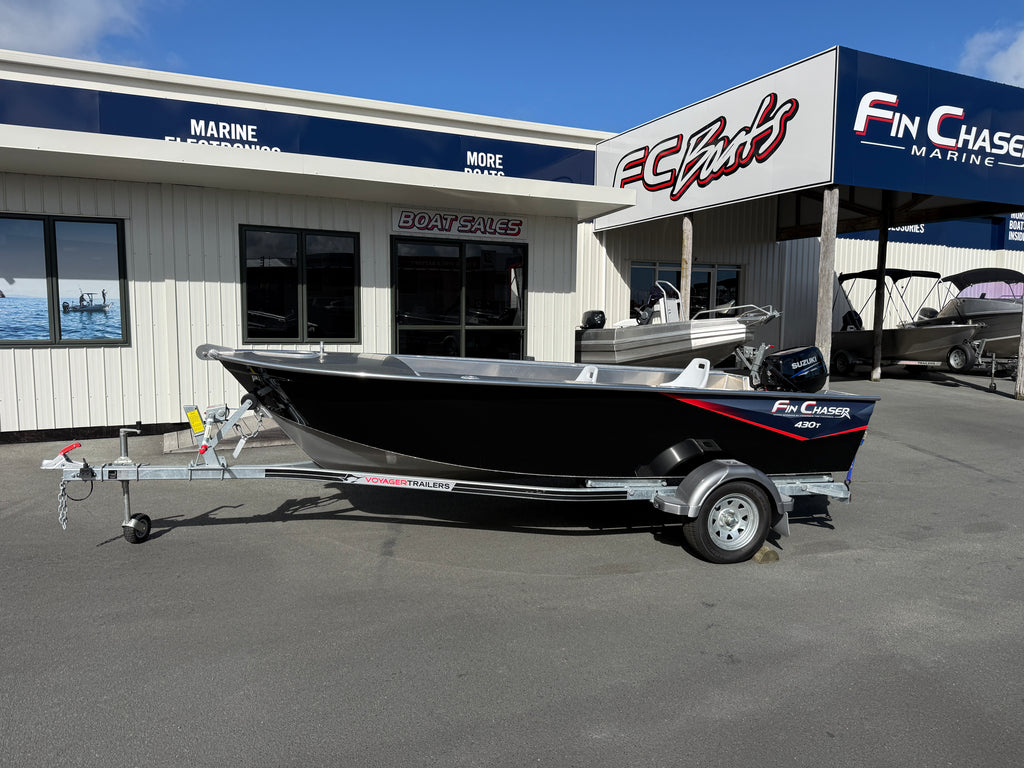 Fin Chaser 430T - 30HP 2 Stroke Suzuki
