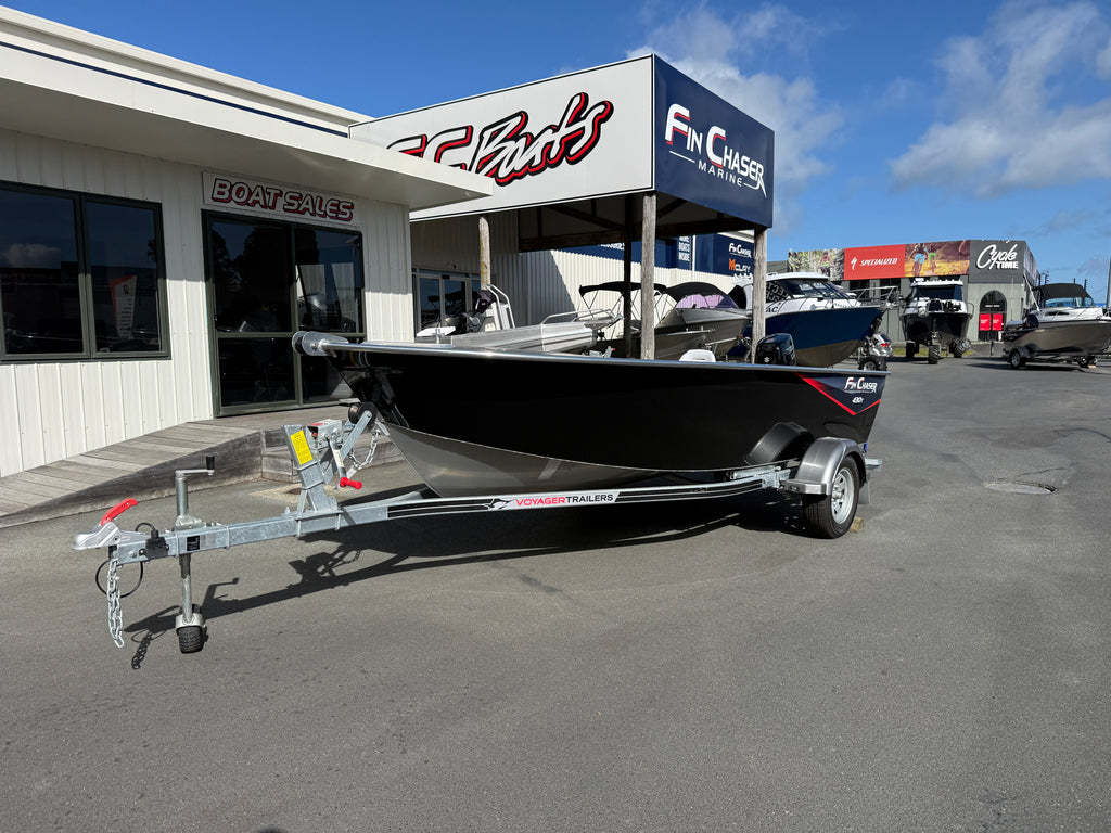 Fin Chaser 430T - 30HP 2 Stroke Suzuki