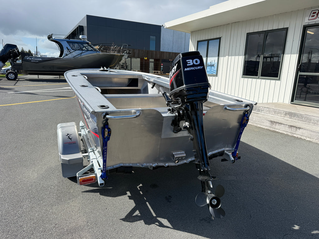Fin Chaser 385T