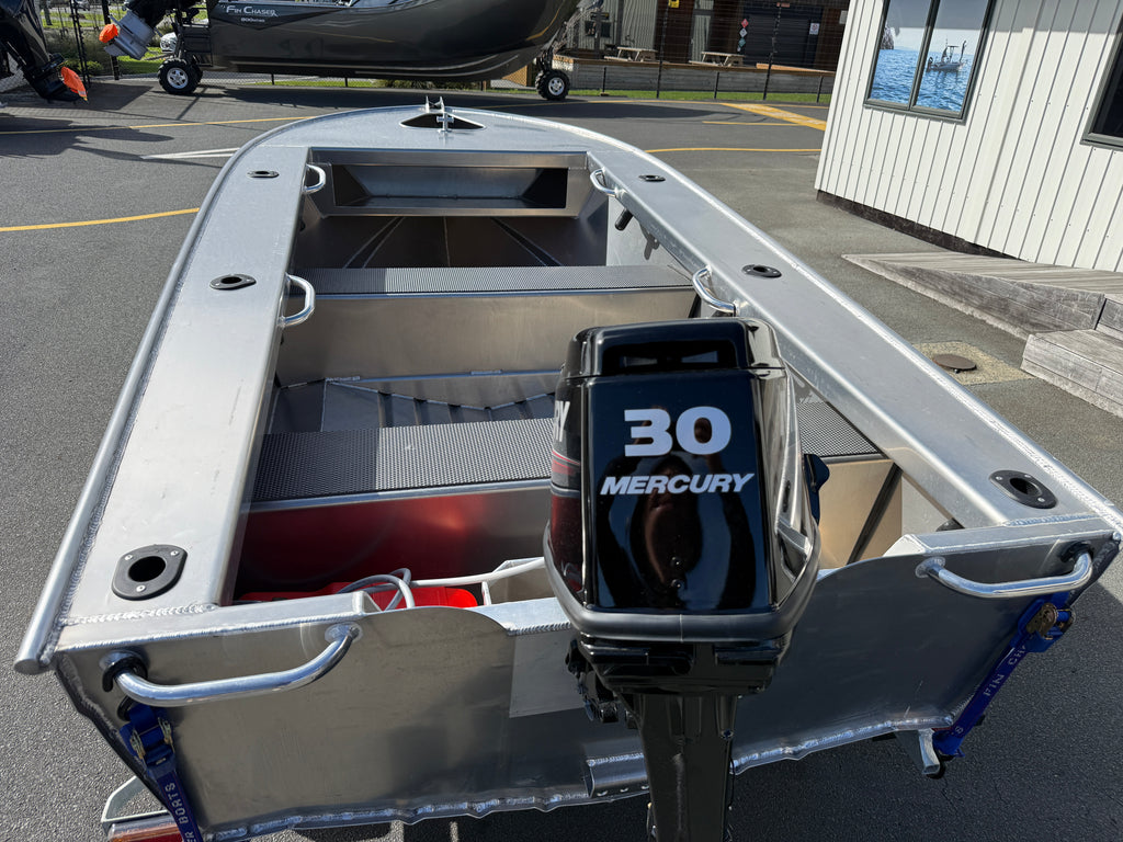 Fin Chaser 385T