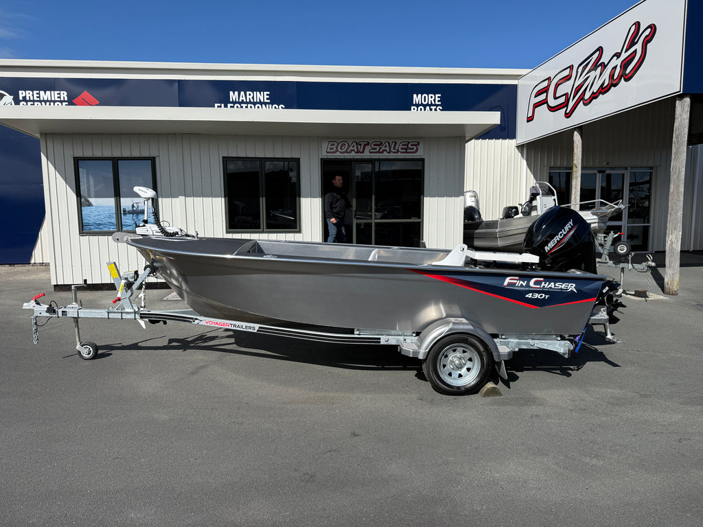 Fin Chaser 430