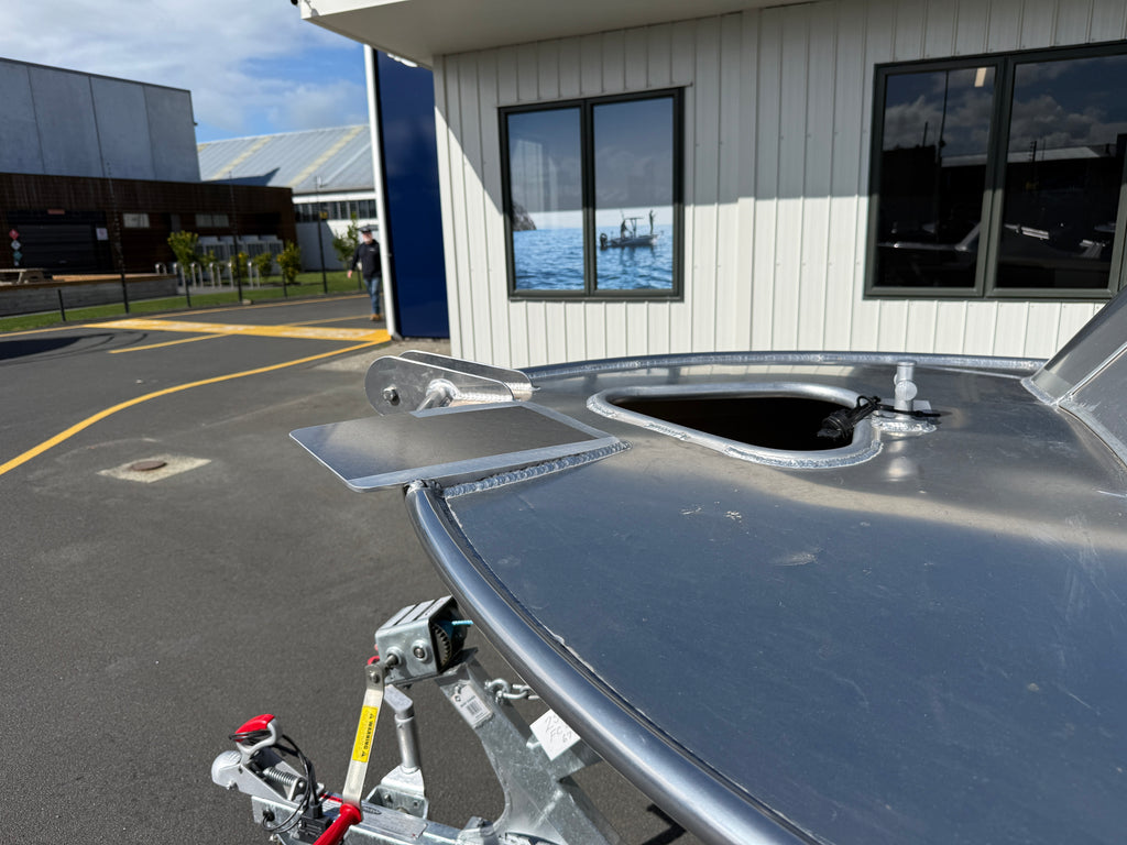 Fin Chaser 465R