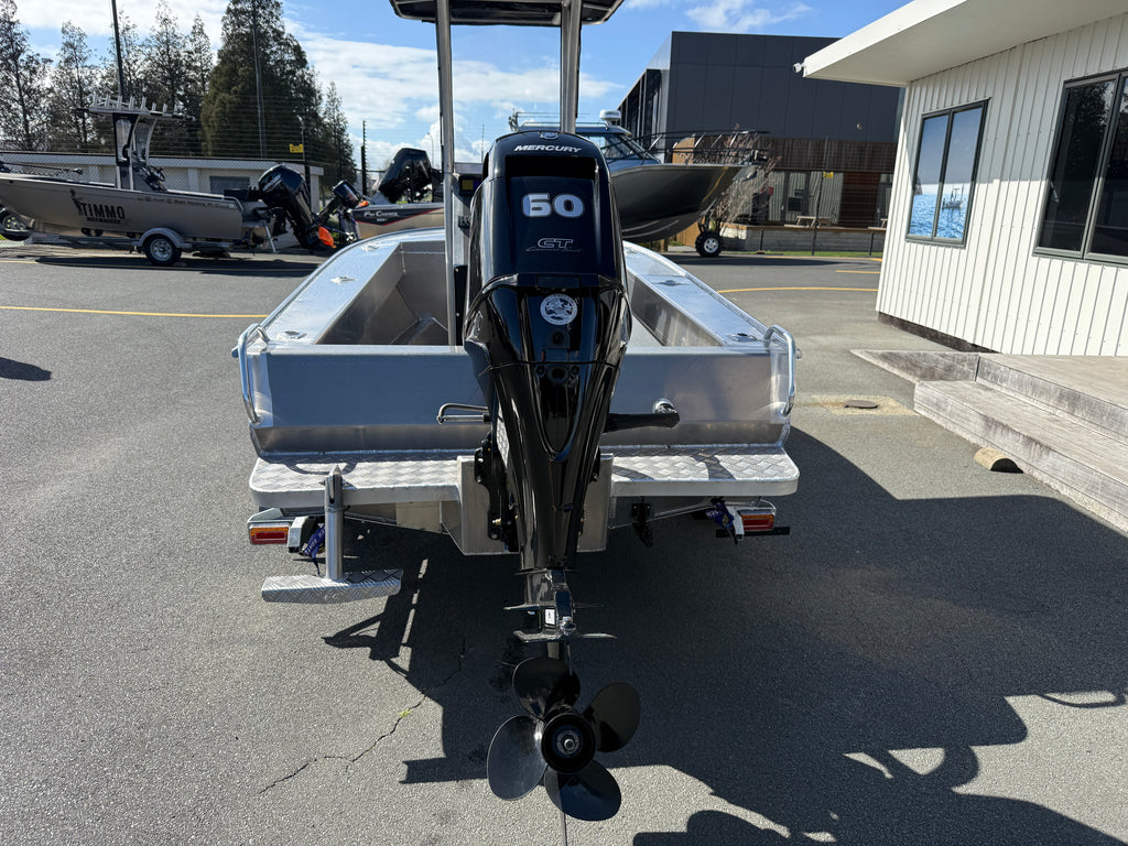 Fin Chaser 465CC