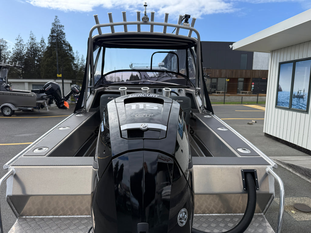 Fin Chaser 560C