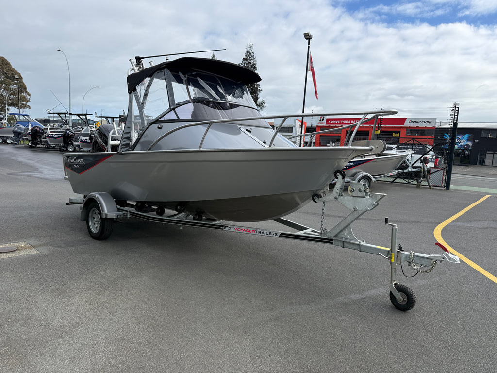 Fin Chaser 560C