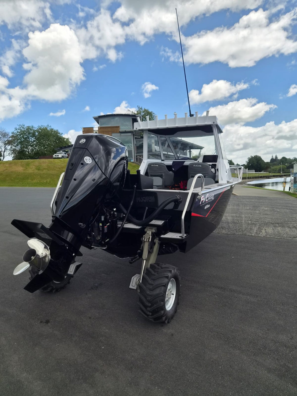 Fin Chaser 600HTA - Available NOW