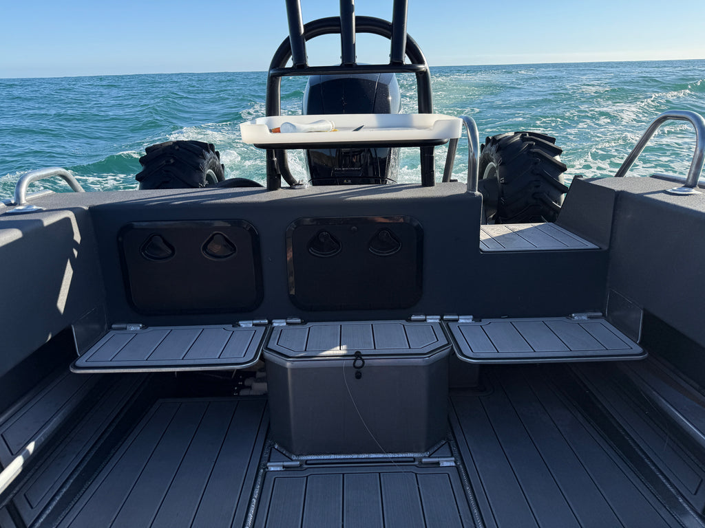 Fin Chaser 600 Cuddy Cabin Amphibious