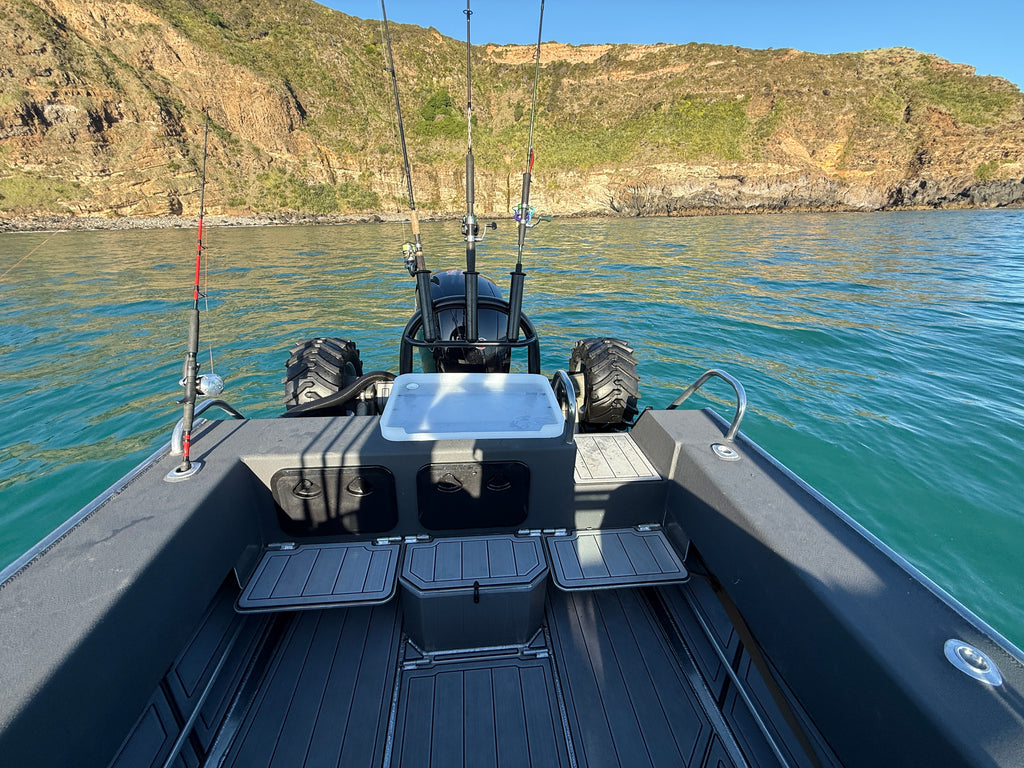 Fin Chaser 600 Cuddy Cabin Amphibious