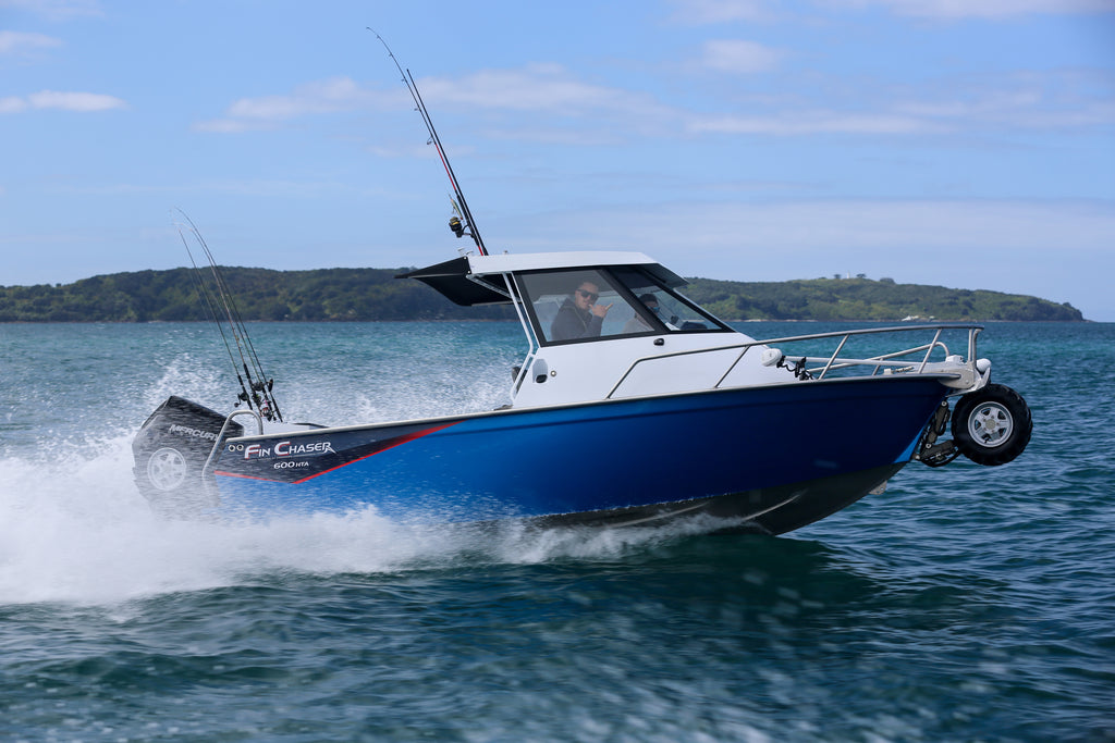 Fin Chaser 600HTA Hardtop Amphibious